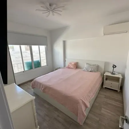 Melilla - Apartamento De 3 En توريمولينوس